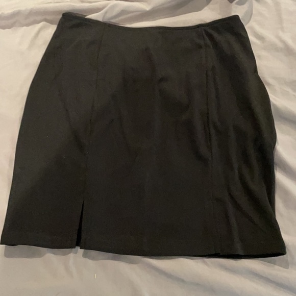 Shein floral bodysuit/skirt set - Picture 4 of 5